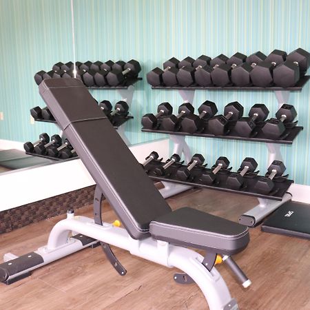 Holiday Inn Express Hotel & Suites Clearwater Us 19 North By Ihg מראה חיצוני תמונה