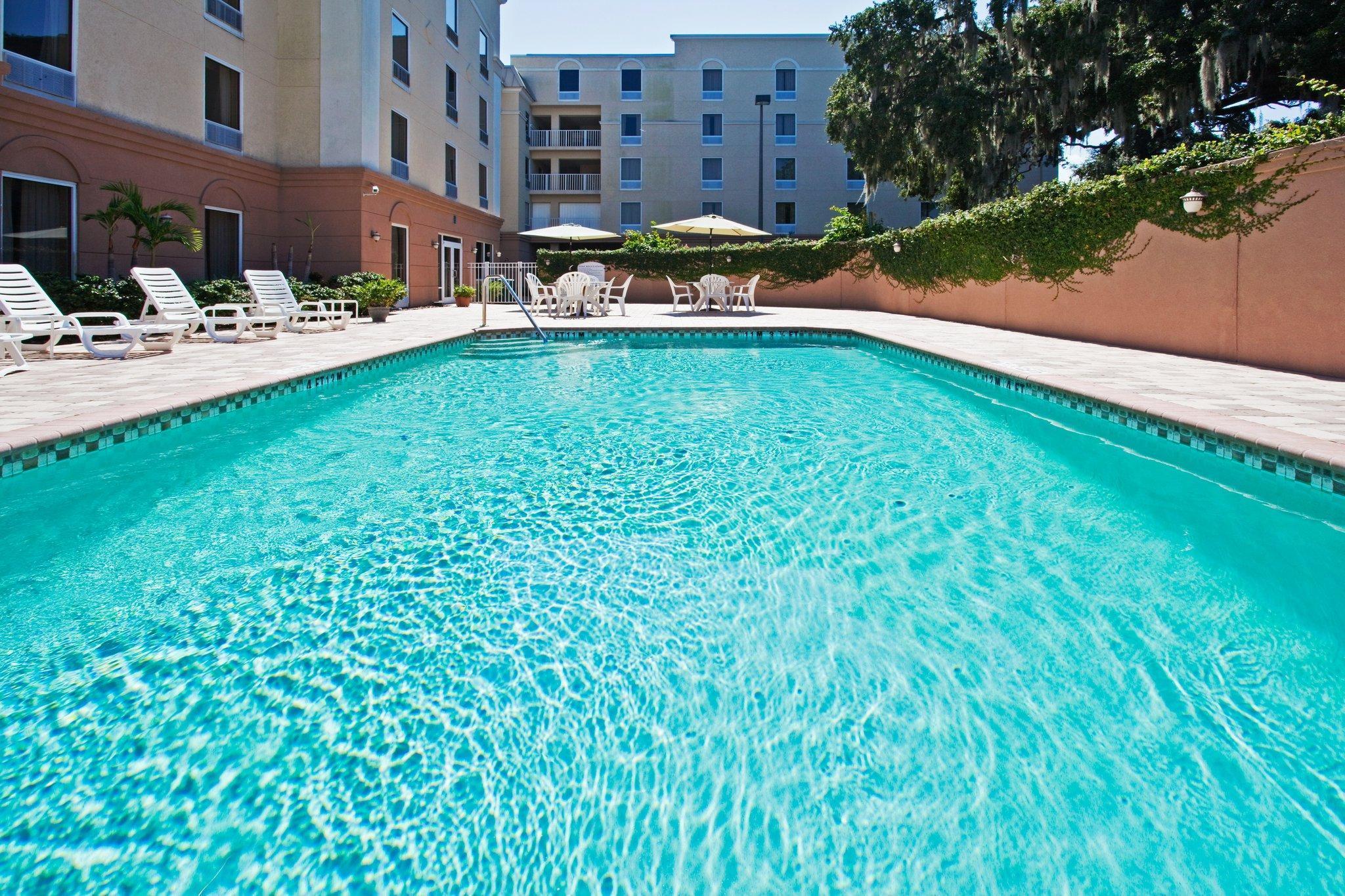 Holiday Inn Express Hotel & Suites Clearwater Us 19 North By Ihg מראה חיצוני תמונה