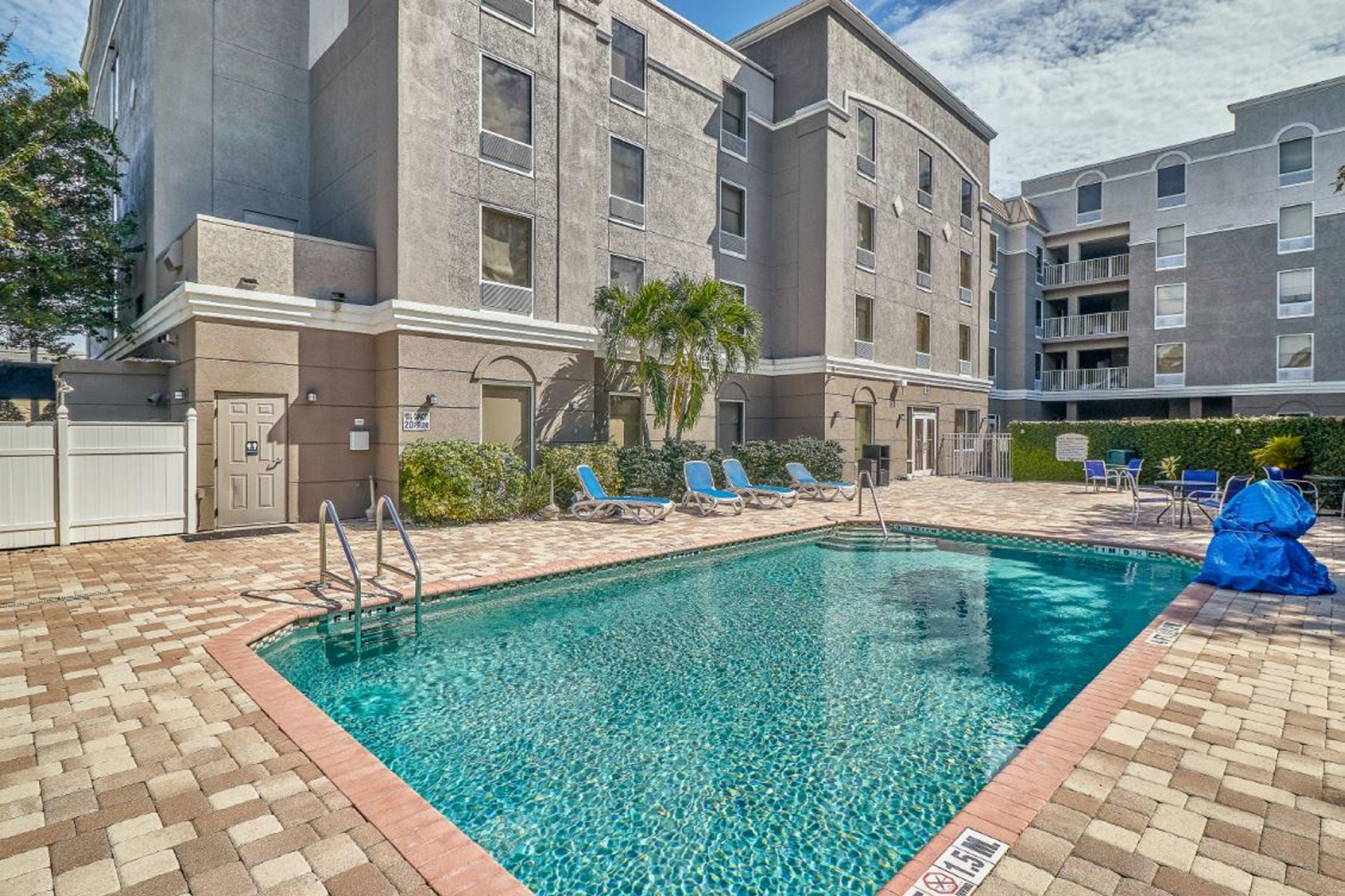 Holiday Inn Express Hotel & Suites Clearwater Us 19 North By Ihg מראה חיצוני תמונה