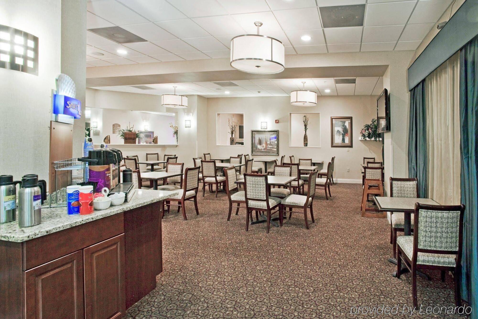 Holiday Inn Express Hotel & Suites Clearwater Us 19 North By Ihg מראה חיצוני תמונה